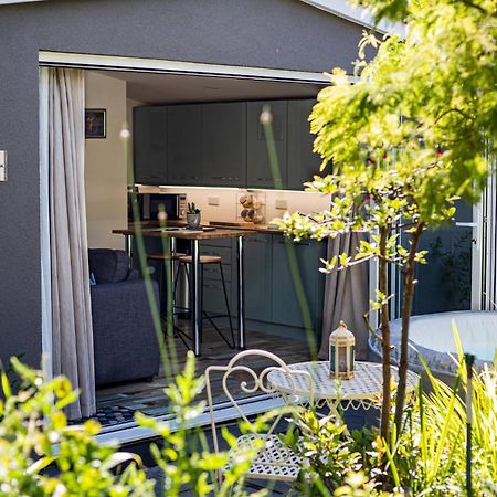 Hideaway Cabin For Two On Edge Of New Forest Hinton  Exteriér fotografie